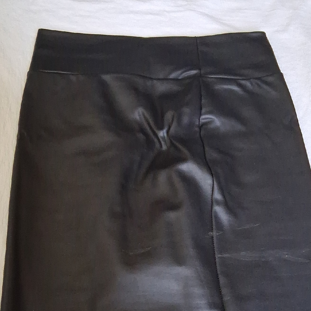 Elegant Black Women's Skirt